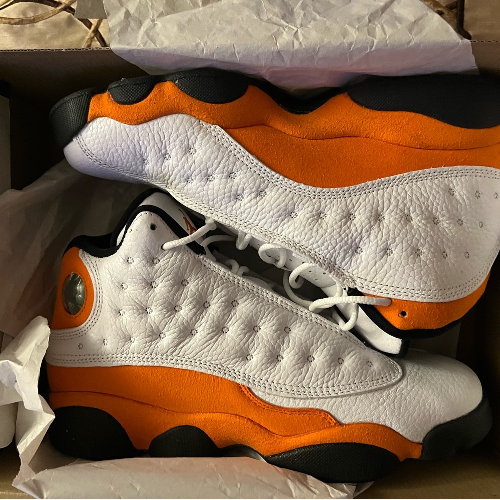 Youth Jordan’s size 7! I wore them one time
